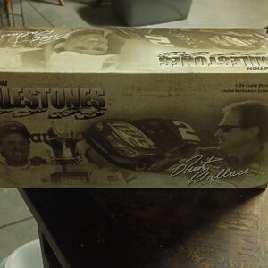 N.I.B. Rusty Wallace Limited Edition Racing Collectible Car (SKU 522)